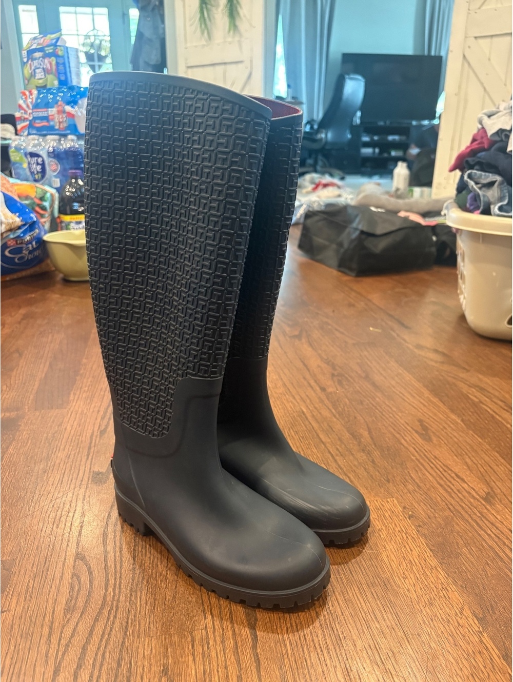 Tommy Hilfiger Women's Navy Blue Rain Boots Size 8